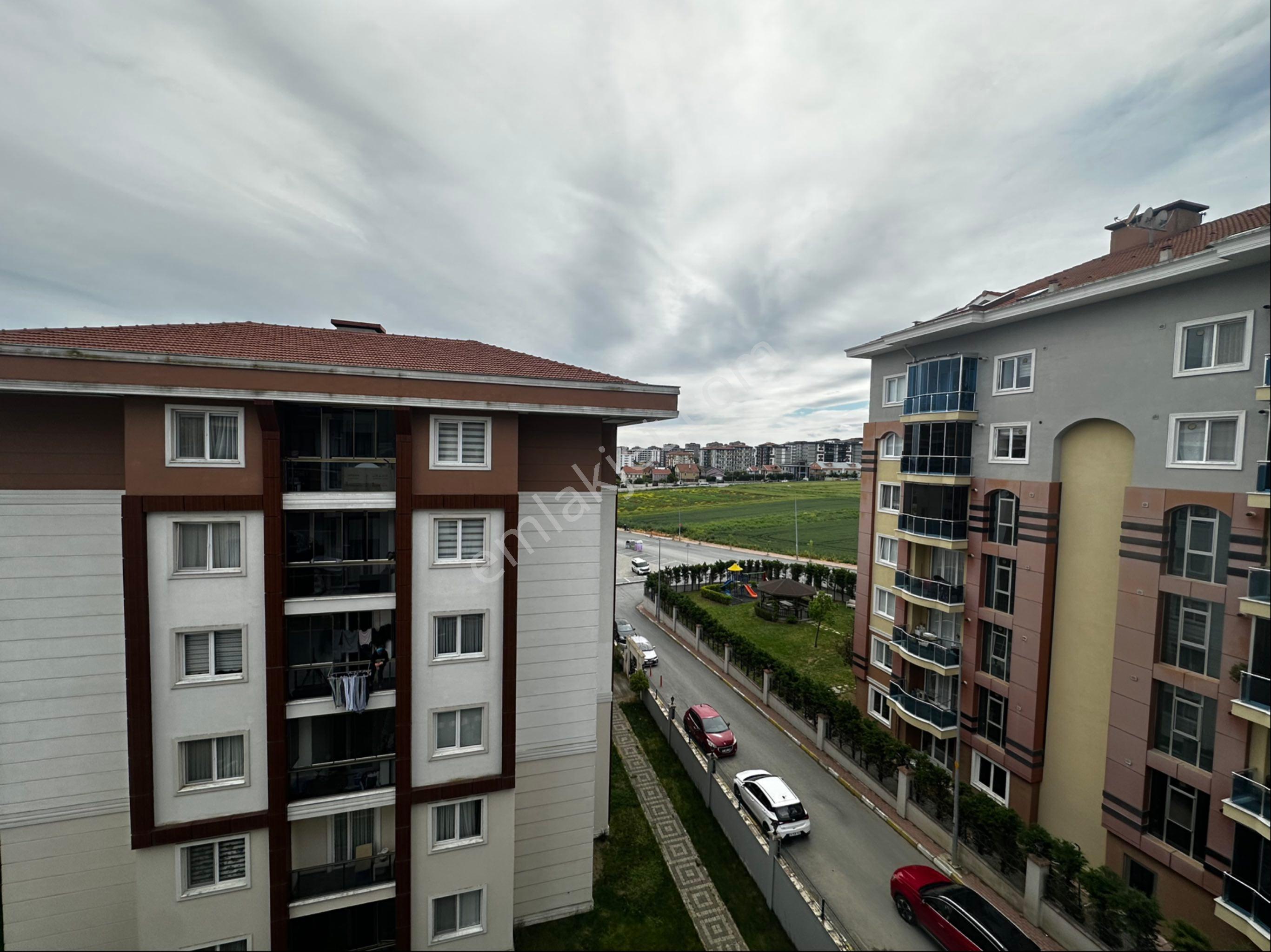 Silivri Yeni Mahallede Sıfır Güney Cephe Geniş Ferah 2+1 Kiralık Daire - Görsel 13