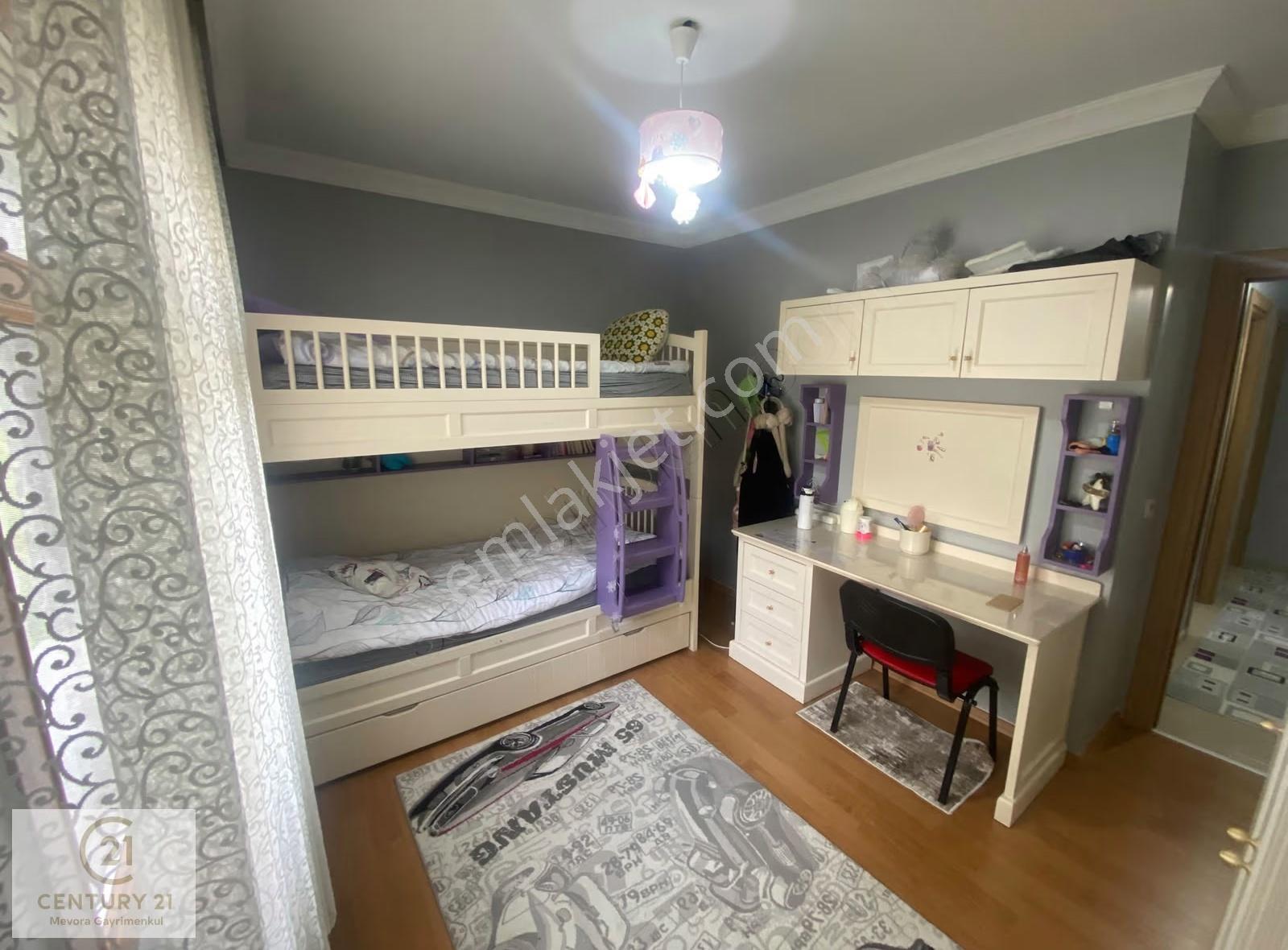 Geniş, Ferah Ve Aile Yaşamına Uygun Kiralık 3+1 Daire - Görsel 13