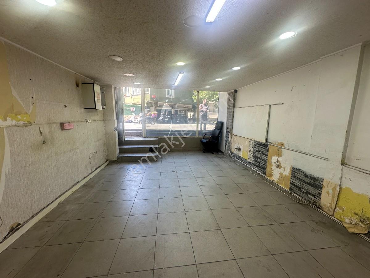 Turyap Göztepe Den Küçükbakkalköy De Kiralık Dükkan - Görsel 23