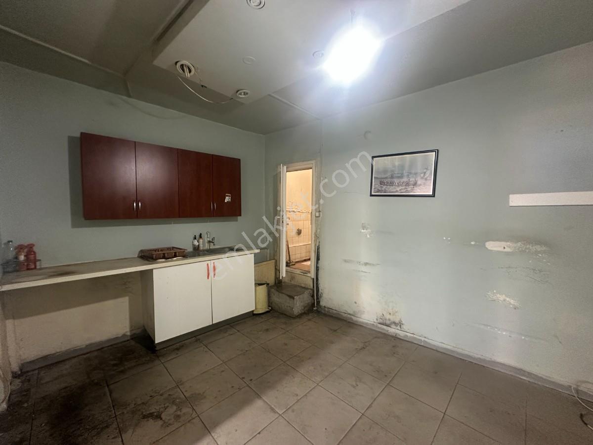 Turyap Göztepe Den Küçükbakkalköy De Kiralık Dükkan - Görsel 17