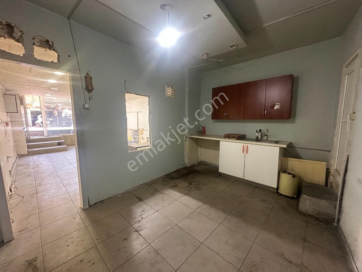 Turyap Göztepe Den Küçükbakkalköy De Kiralık Dükkan - Görsel 20
