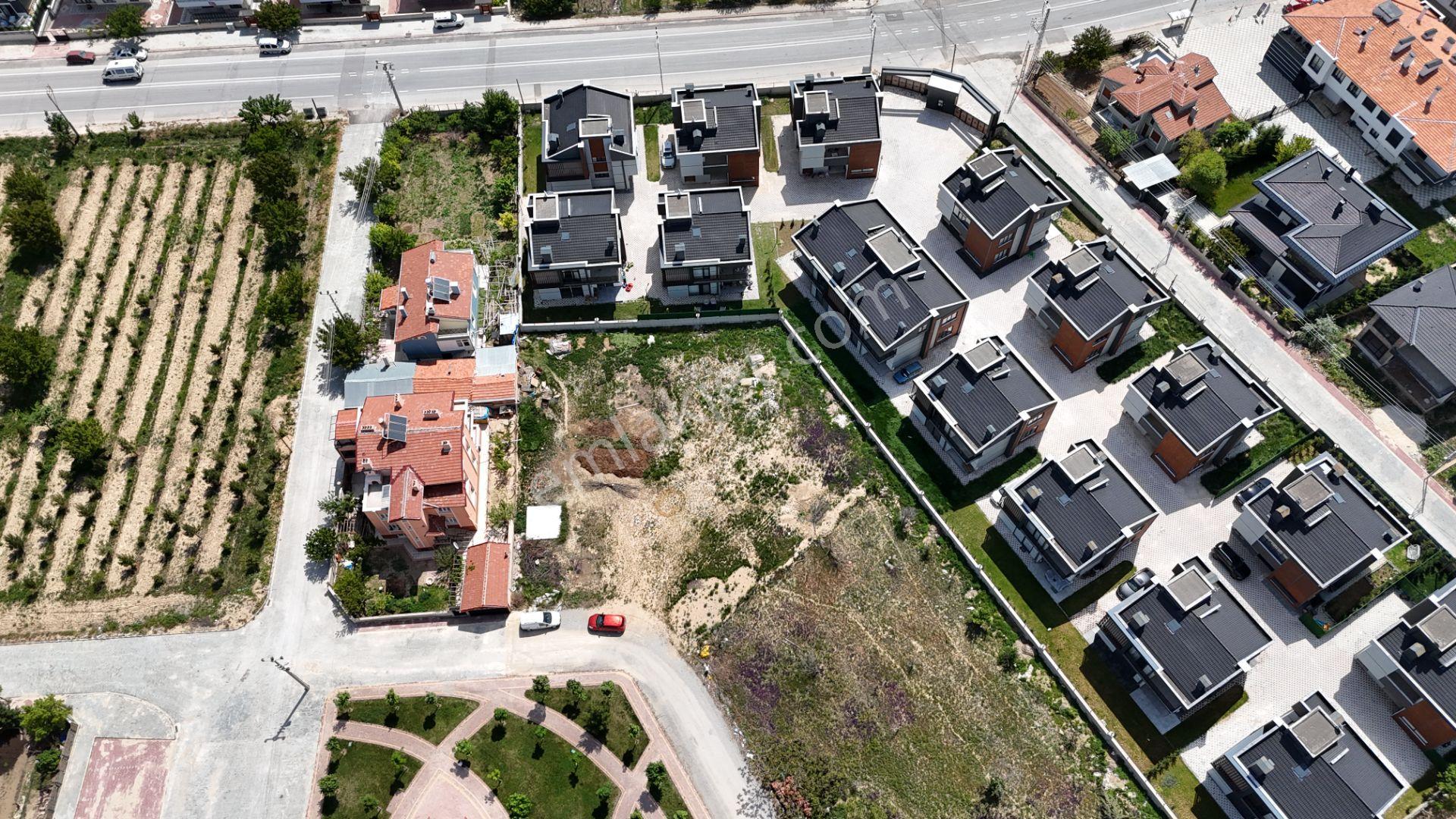 Karaca'dan Karahüyük'te Müstakil 1.386 M2 Villa Arsası - Görsel 5