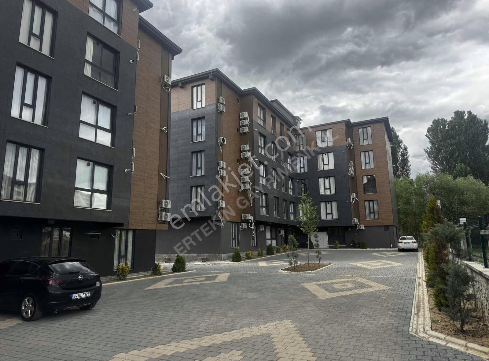 Gültepe Mahalesinde Kiralık Sıfır 1+1 Daire - Görsel 8