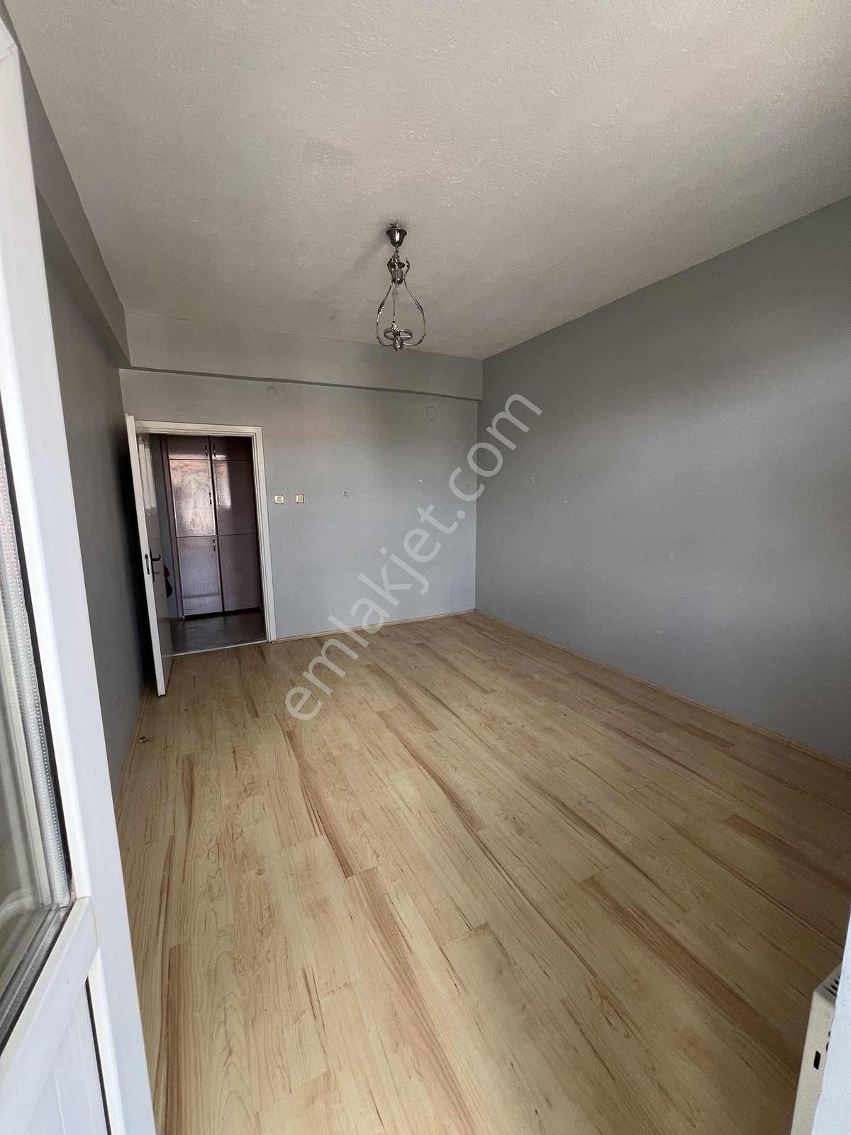 Çizgi Aks Gayrimenkul__ Ereğlikapı Mahallesi Geniş Daire - Görsel 32