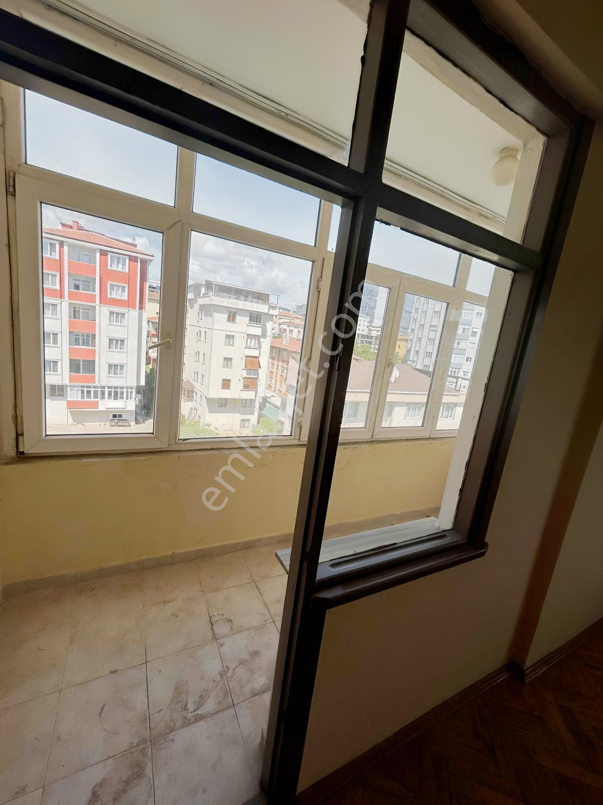 Maltepe'de 3+1 Geniş Kullanışlı Daire - Görsel 2