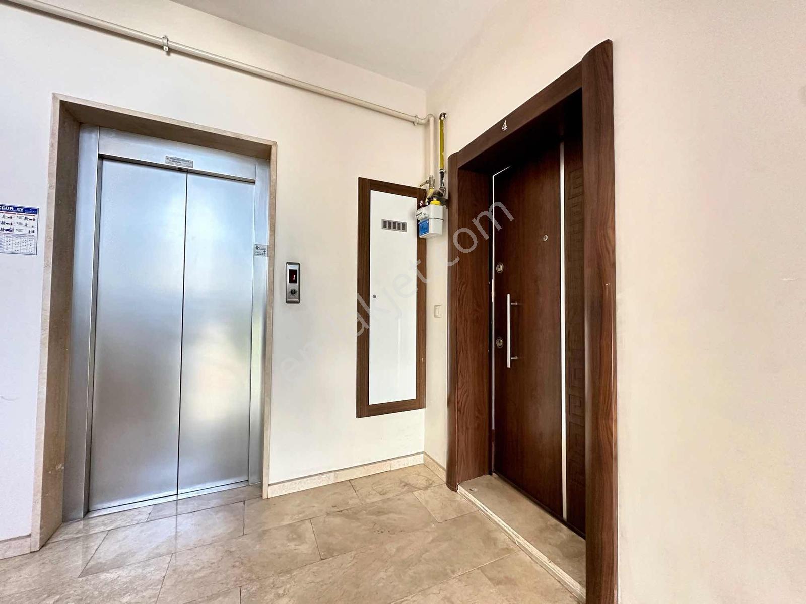 Geçit Mahallesinde Kiralık 3+1 Ara Kat Daire - Görsel 23