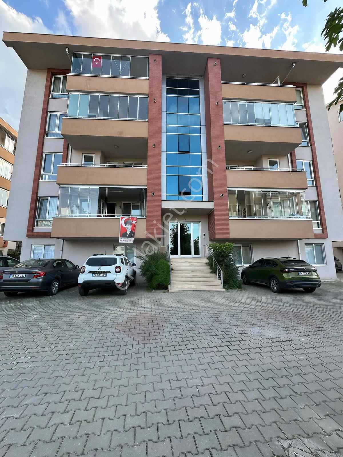 Geçit Mahallesinde Kiralık 3+1 Ara Kat Daire - Görsel 22