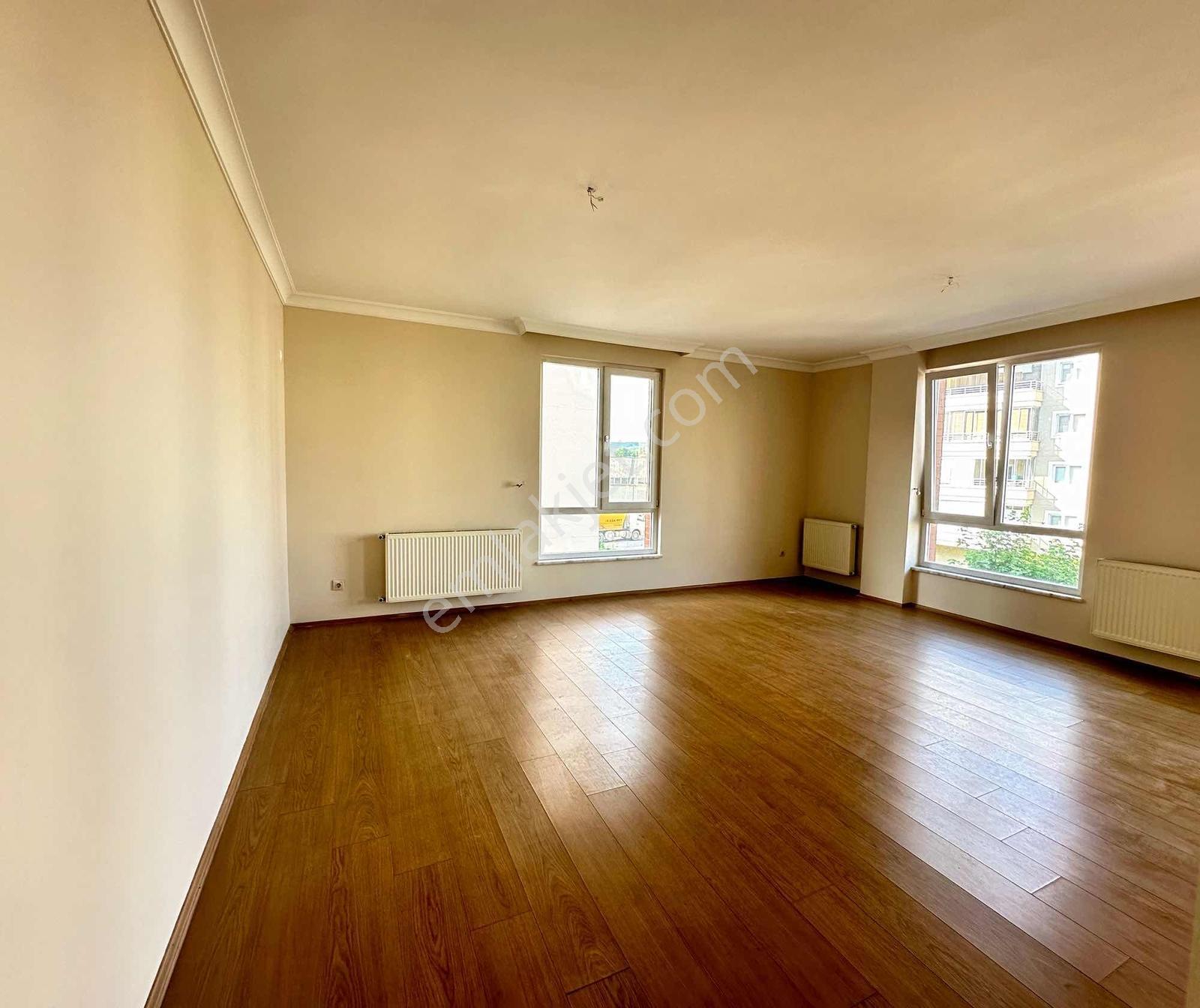 Geçit Mahallesinde Kiralık 3+1 Ara Kat Daire - Görsel 4