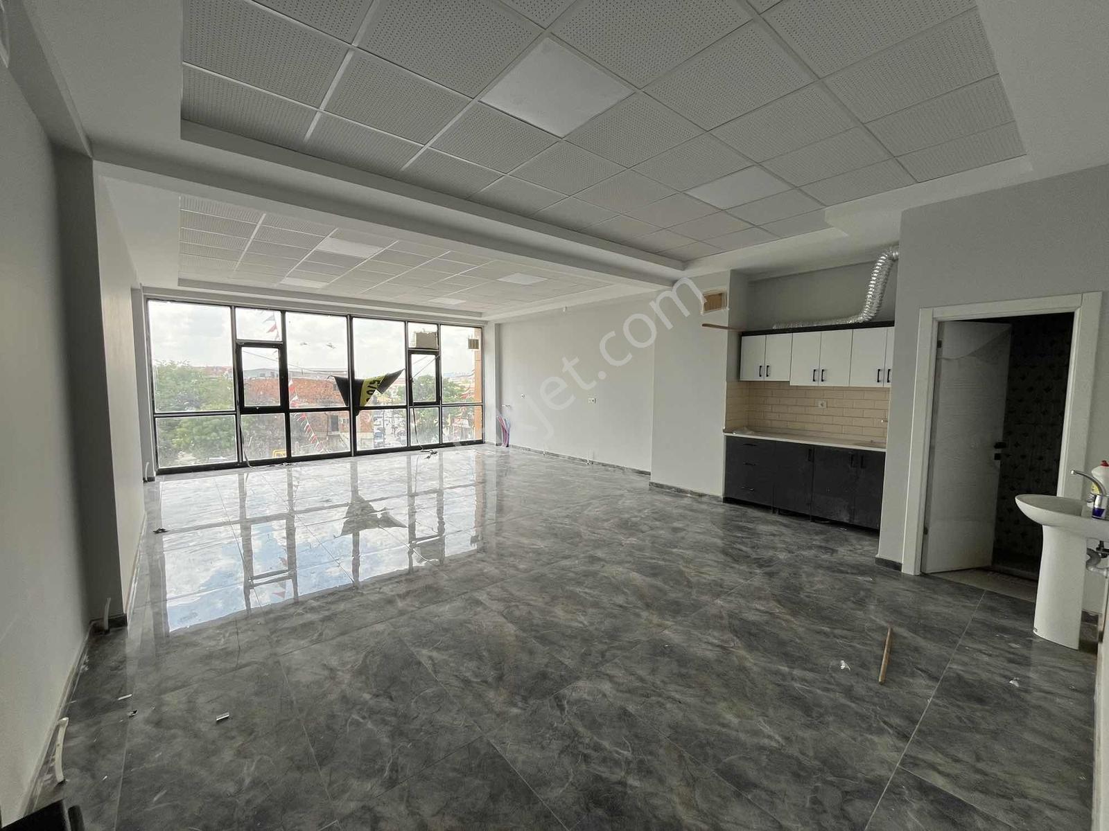 Mülk Emlak Ofisinden Kiralık Ofisler Kaçırılmaz Fırsatlar - Görsel 6