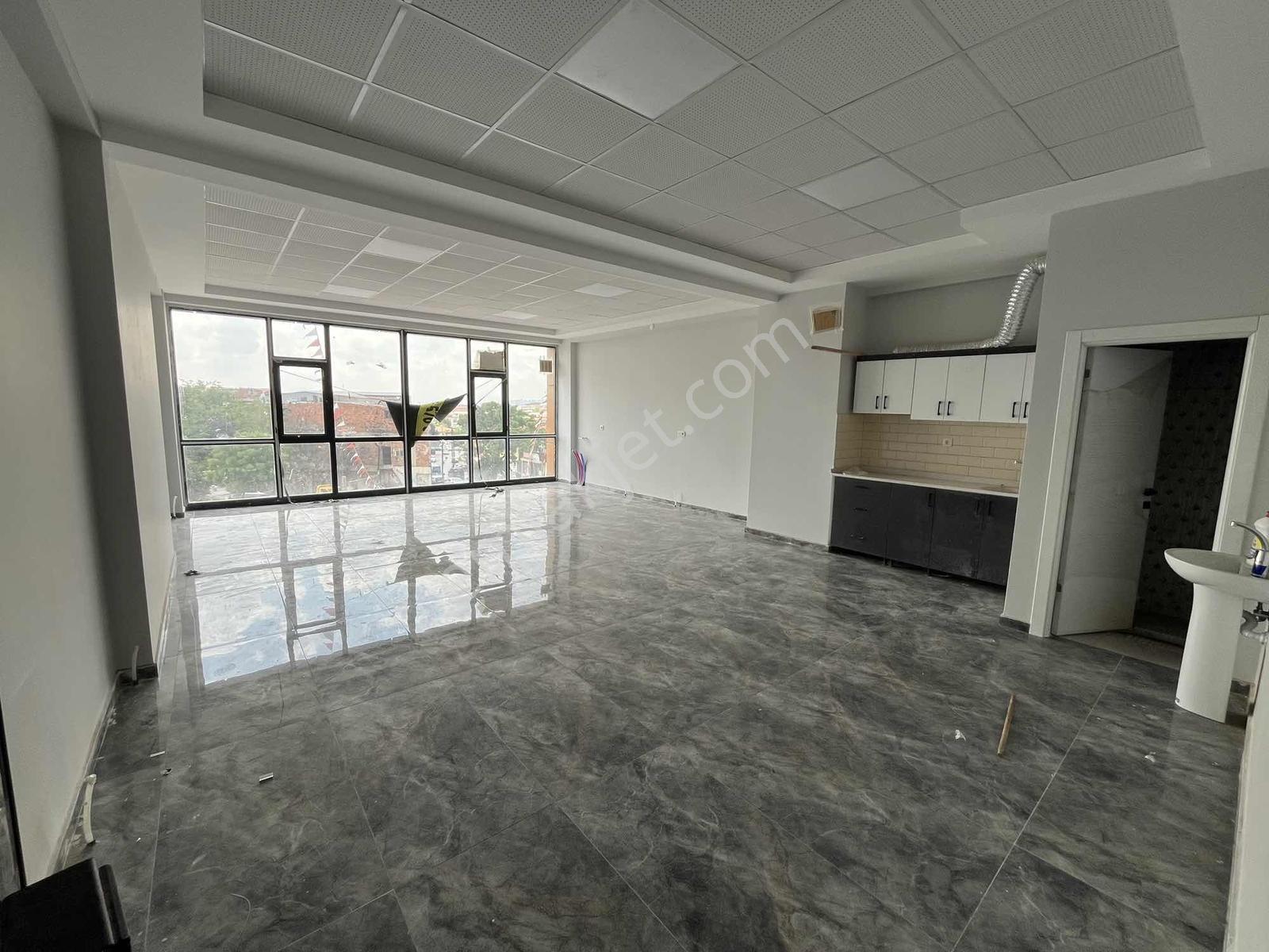 Mülk Emlak Ofisinden Kiralık Ofisler Kaçırılmaz Fırsatlar - Görsel 7