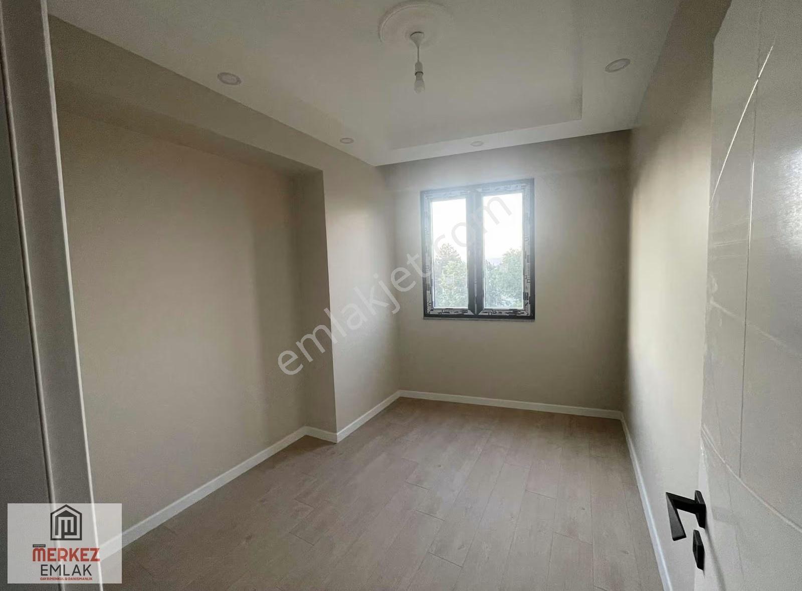 Başiskele Millet Cad.kiralık 2+1 Arakat Daire - Görsel 2