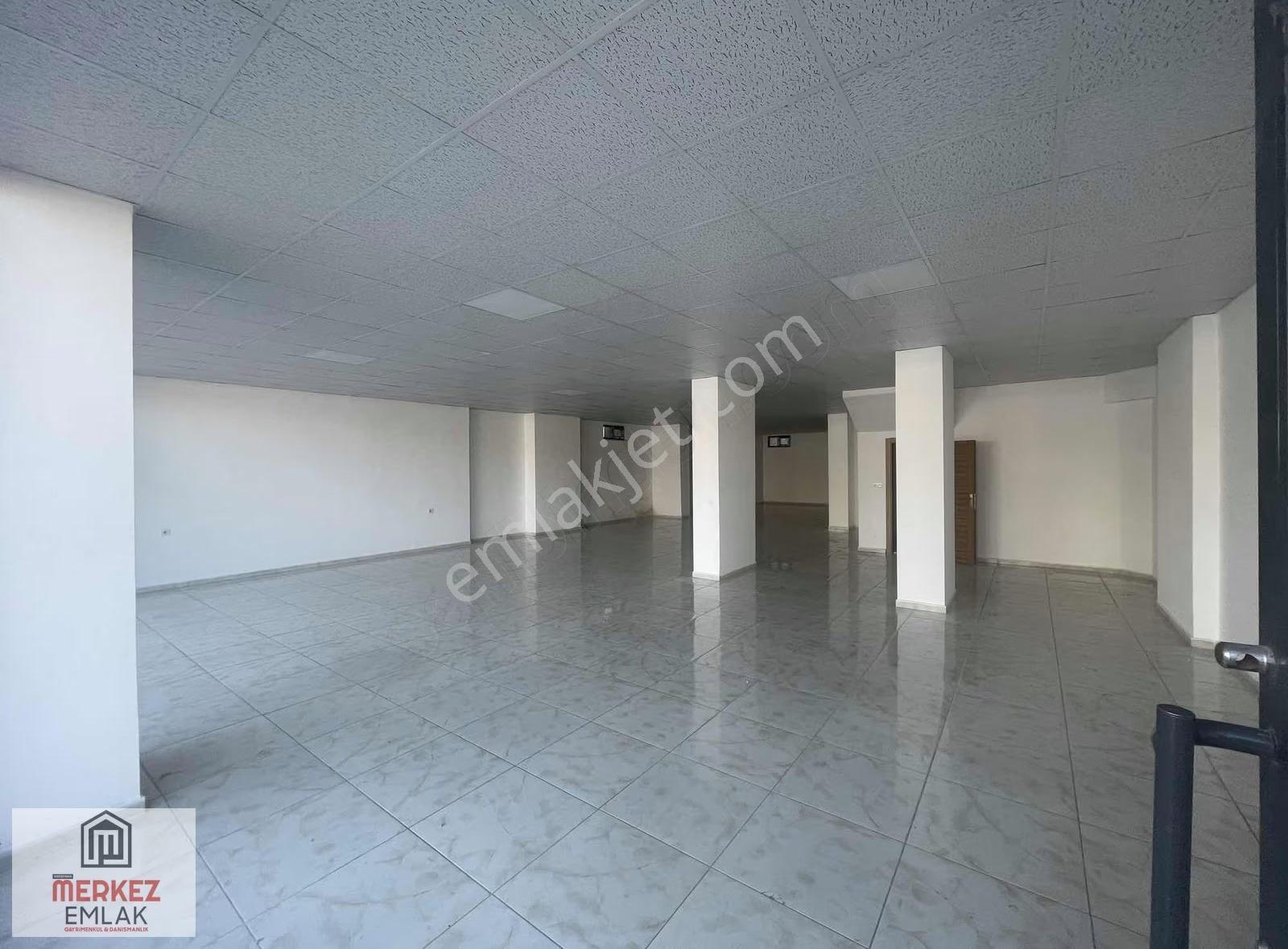 Başiskele Barbaros Mahallesinde Kiralık Dükkan - Görsel 2
