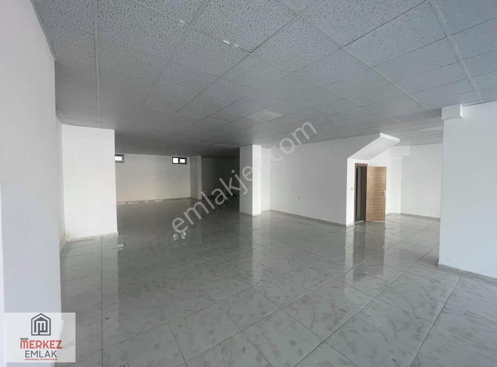 Başiskele Barbaros Mahallesinde Kiralık Dükkan - Görsel 4
