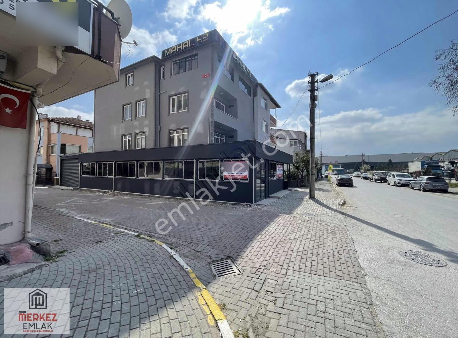 İzmit 42 Evler Mahallesinde Kiralık 1+1 Daireler - Görsel 3