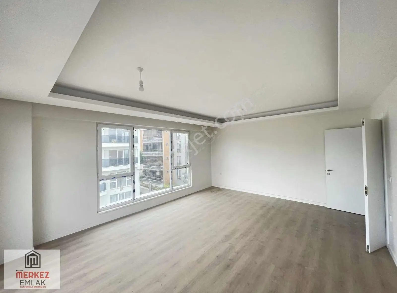 Başiskele Yeşilyurtta Mamik Reform Sitesinde Kiralık 3+1 En Üst - Görsel 5