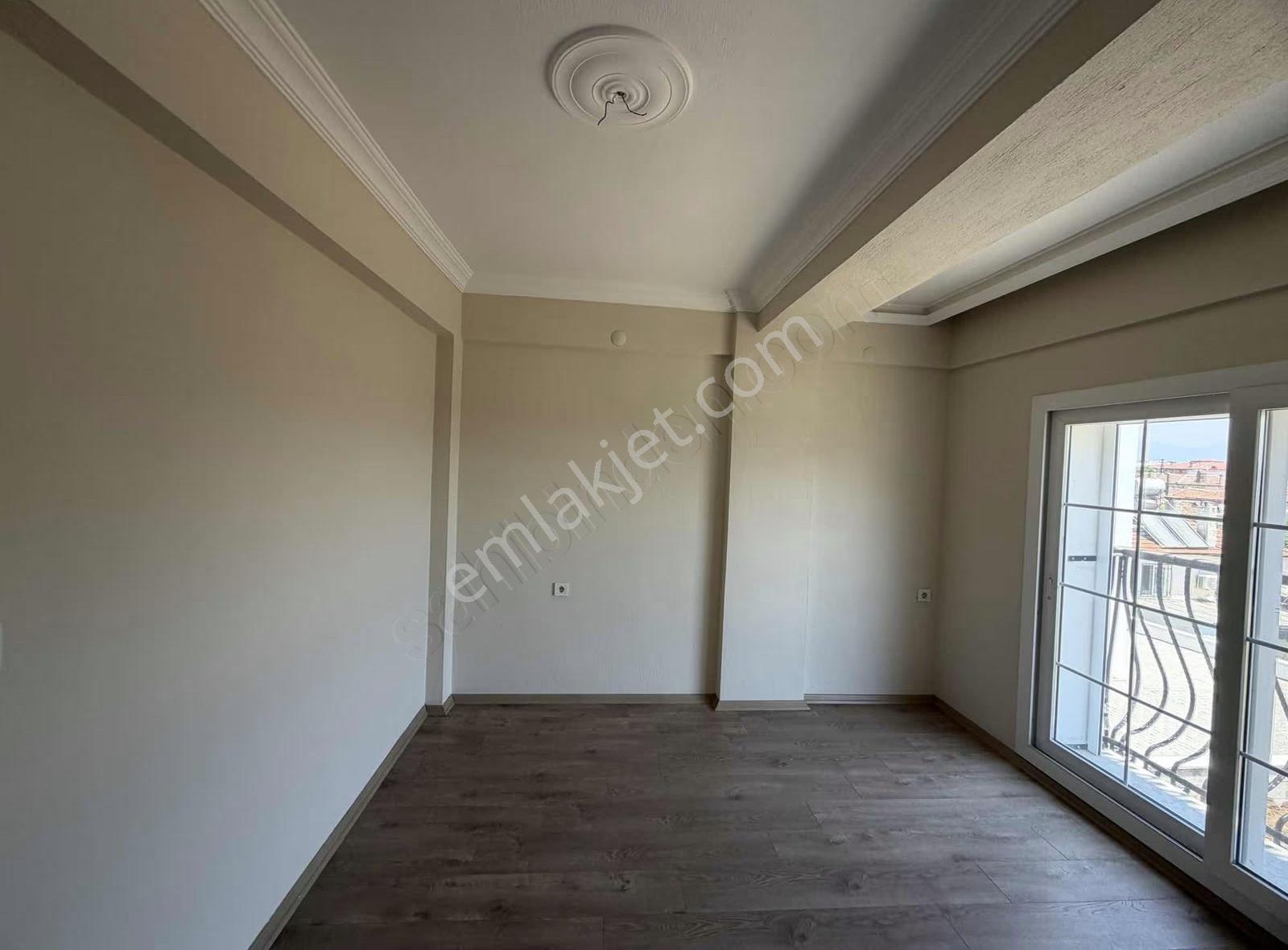 Barbaros Mahallesinde Kiralık 2+1 Daire - Görsel 18