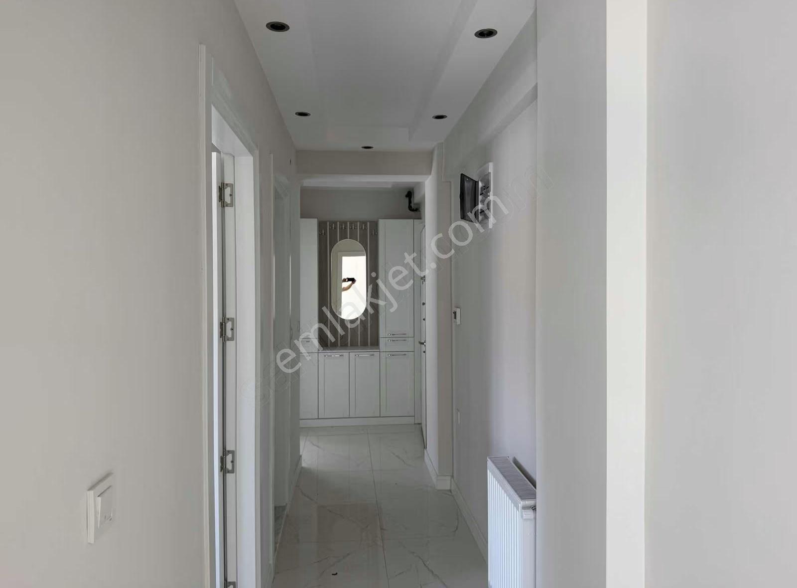 Barbaros Mahallesinde Kiralık 2+1 Meşe Emlakatan - Görsel 9