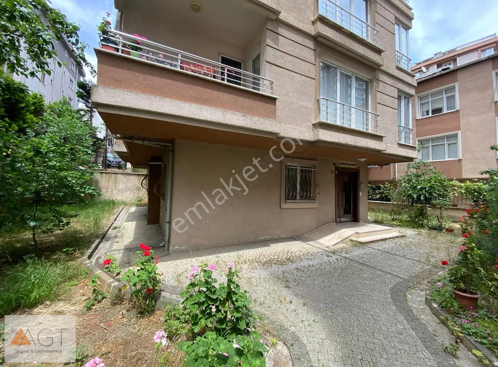 Agt'den İnkılap Mah. Site İçerisinde 2+1 80m2 Satılık Konut - Görsel 2