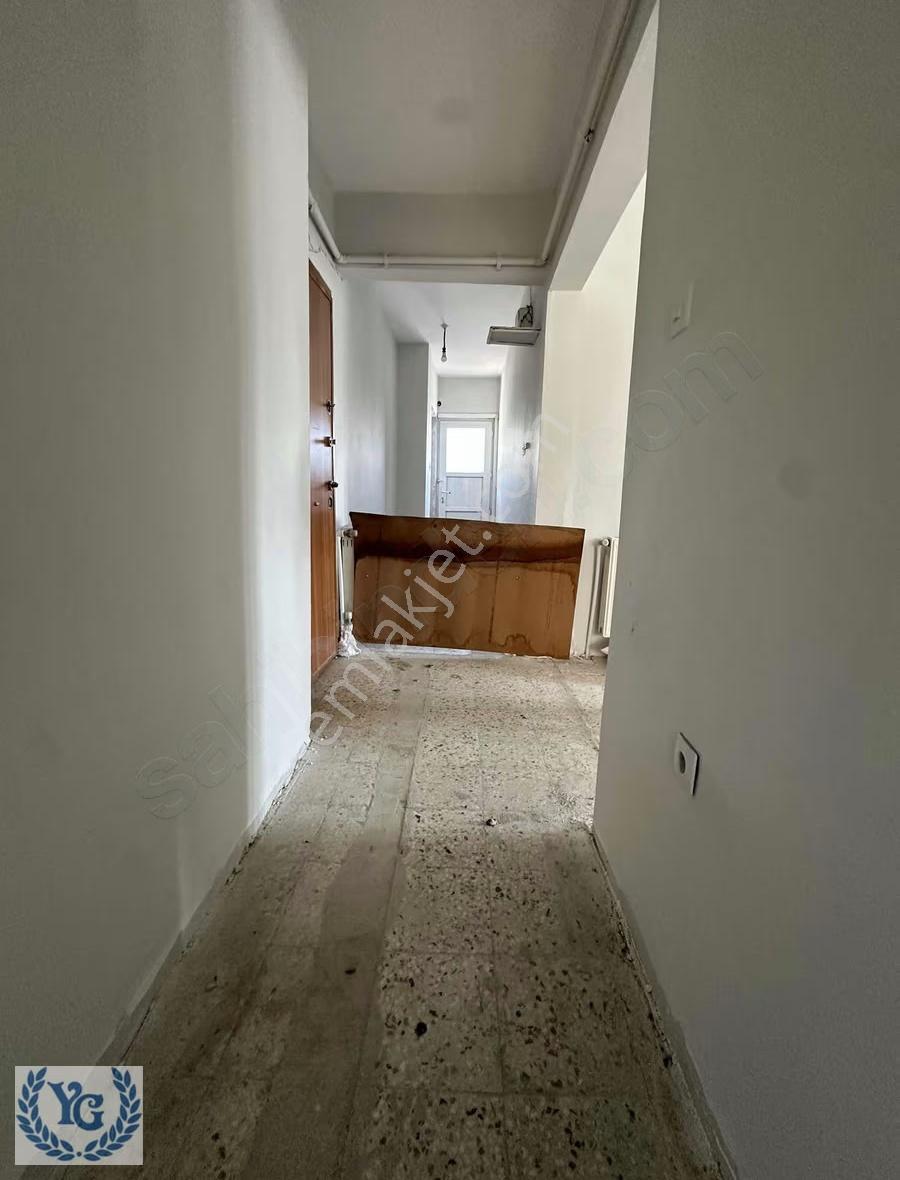Yarımburgaz Mah Kiralık Ofis Katı - Görsel 4
