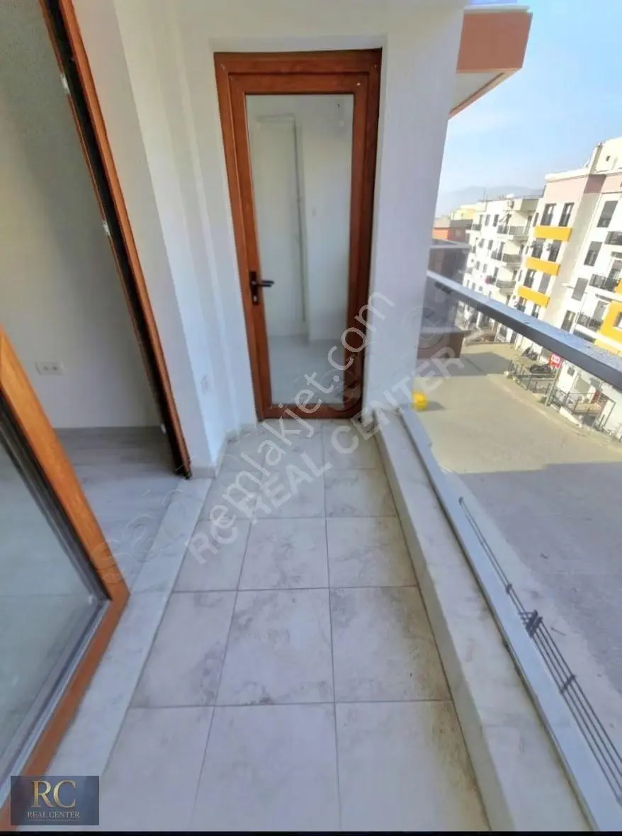 Rc// Merkezde Ünv Yakını Modern Ferah Üç Cephe 1+1 Satılık Daire