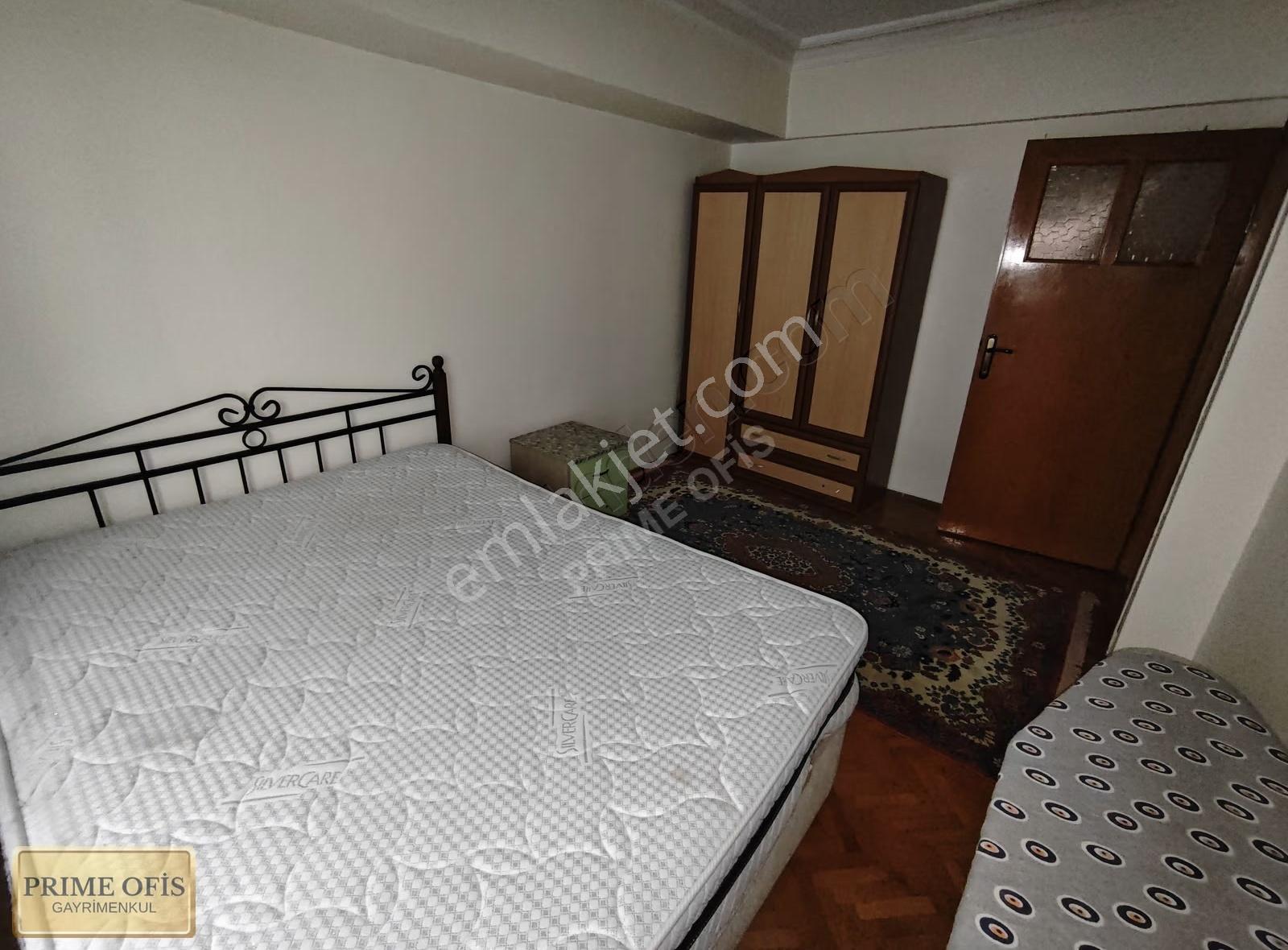Ayvalı Cad. Üzerinde Eşyalı Kiralık 3+1 Geniş Daire - Görsel 4