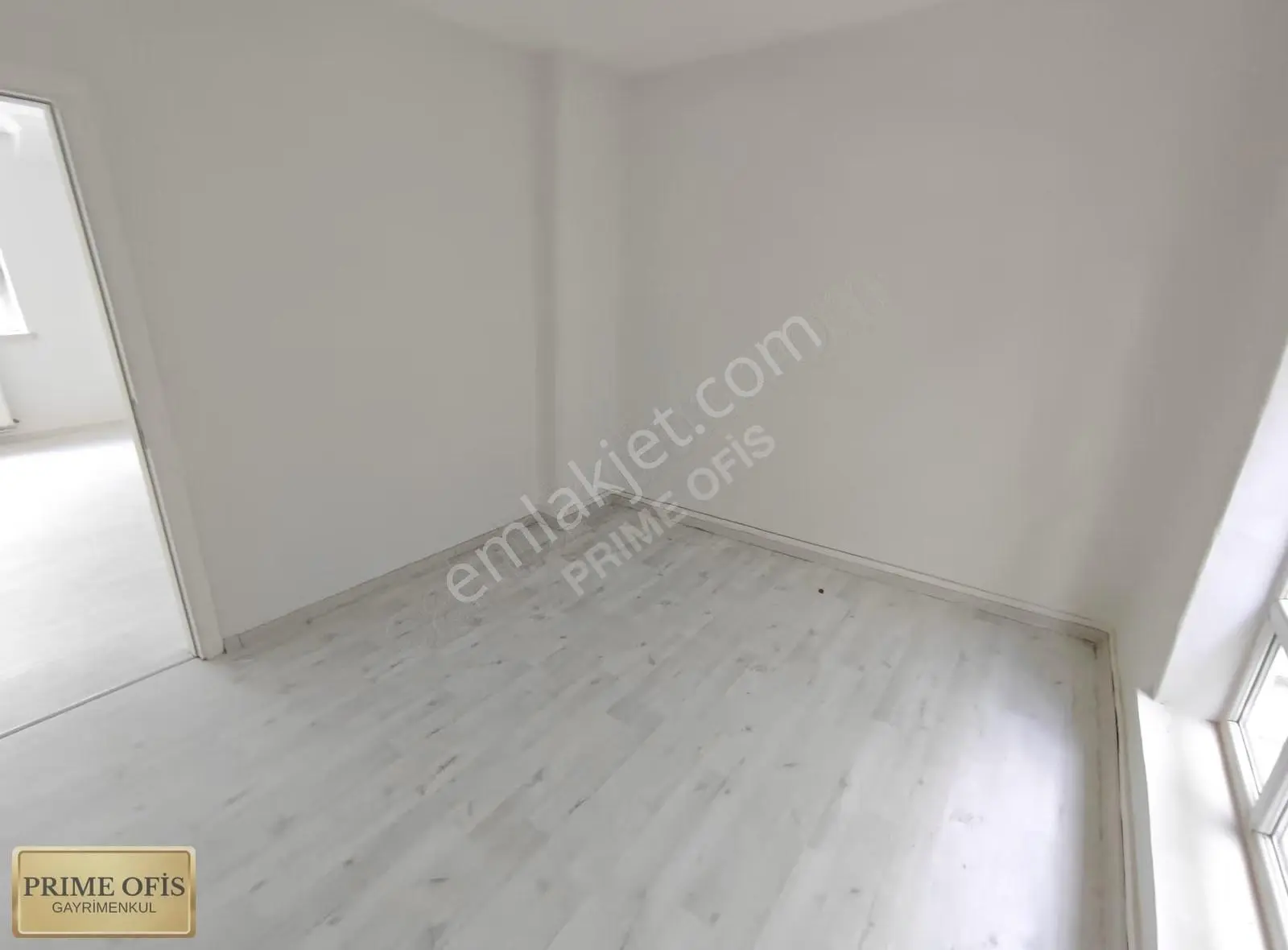 Ayvalı Mah.de Cadde Üzerinde Kiralık 3+1 Giriş Daire - Görsel 5