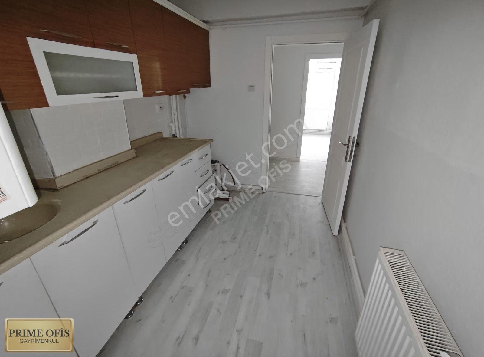 Ayvalı Mah.de Cadde Üzerinde Kiralık 3+1 Giriş Daire - Görsel 6