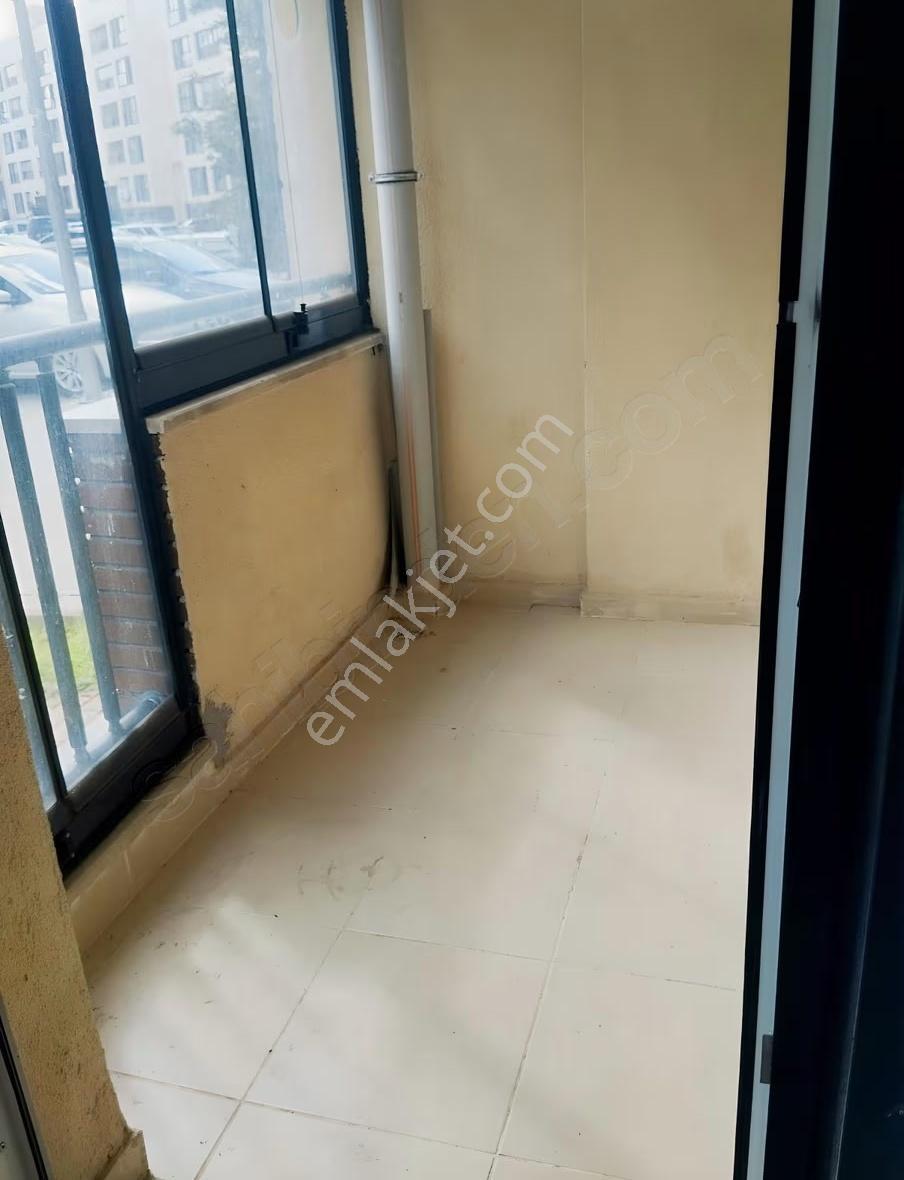 Gödene'de 2+1 Giriş Kat Kiralık Daire