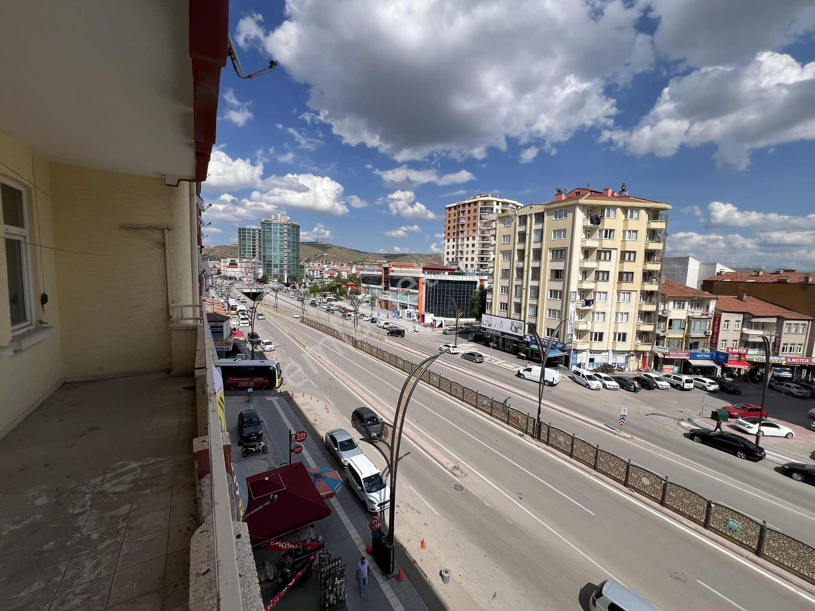 Çizgi Aks Gayrimenkul_atatürk Bulvarı (40 Metrelik Yol) Üzerinde - Görsel 15