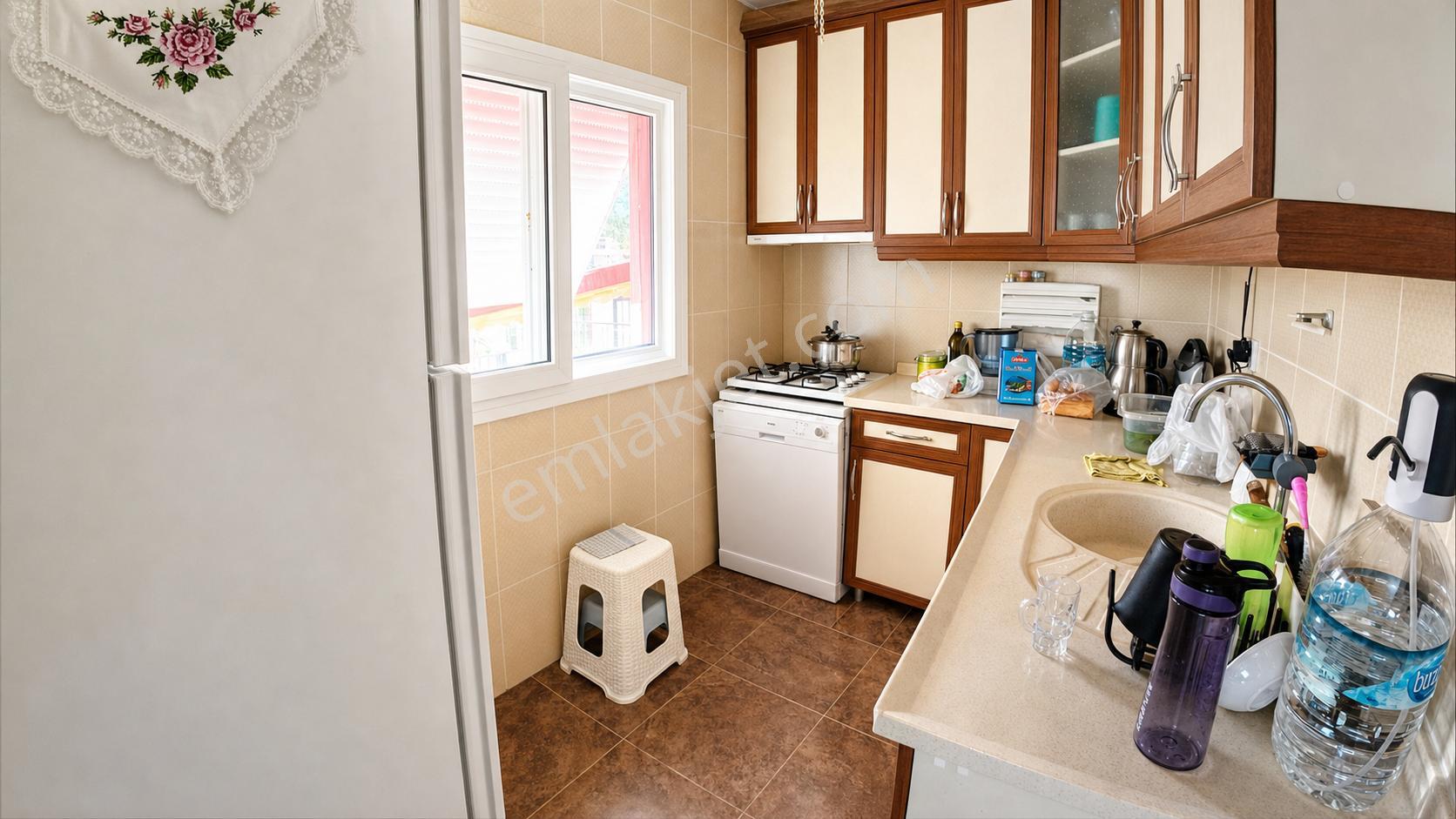 Cundada Deniz Manzaralı, Bahçeli Ve Bakımlı Satılık Villa - Görsel 7