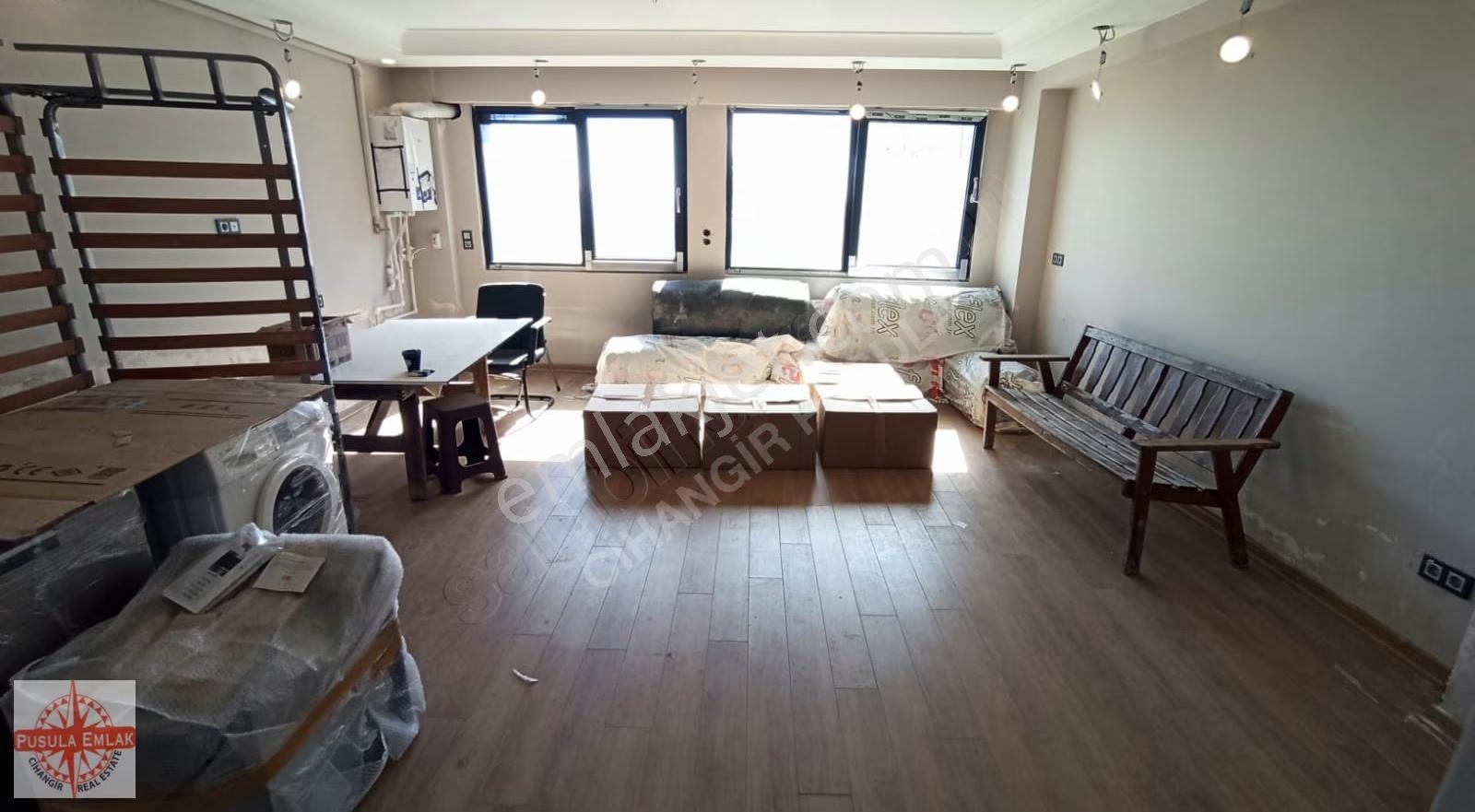 Cihangir'de Kısmi Manzaralı, Bahçeli, Yeni 4+1 Daire - Görsel 8