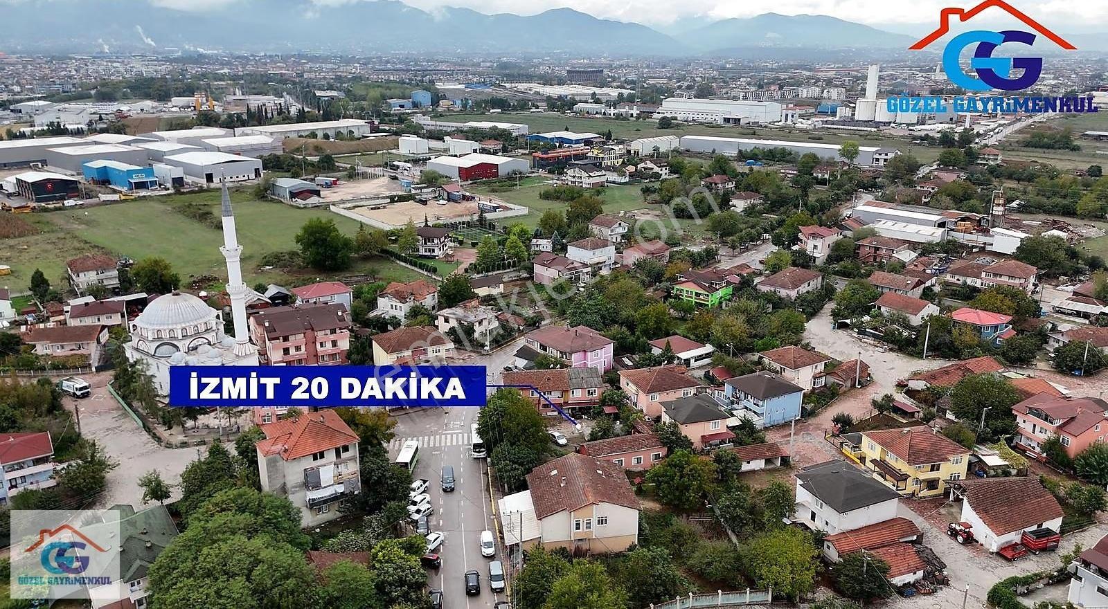 Gözel Gayrimenkulden Kartepe Uzunbey M.içinde 5adet Ev Olan Arsa - Görsel 2