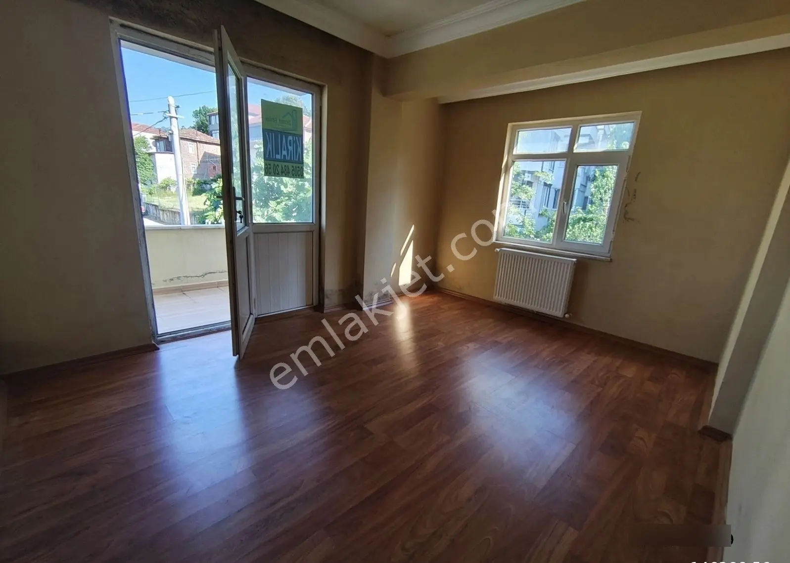 Karasu Merkezde Ayrı Mutfak Geniş Kiralık Daire - Görsel 3