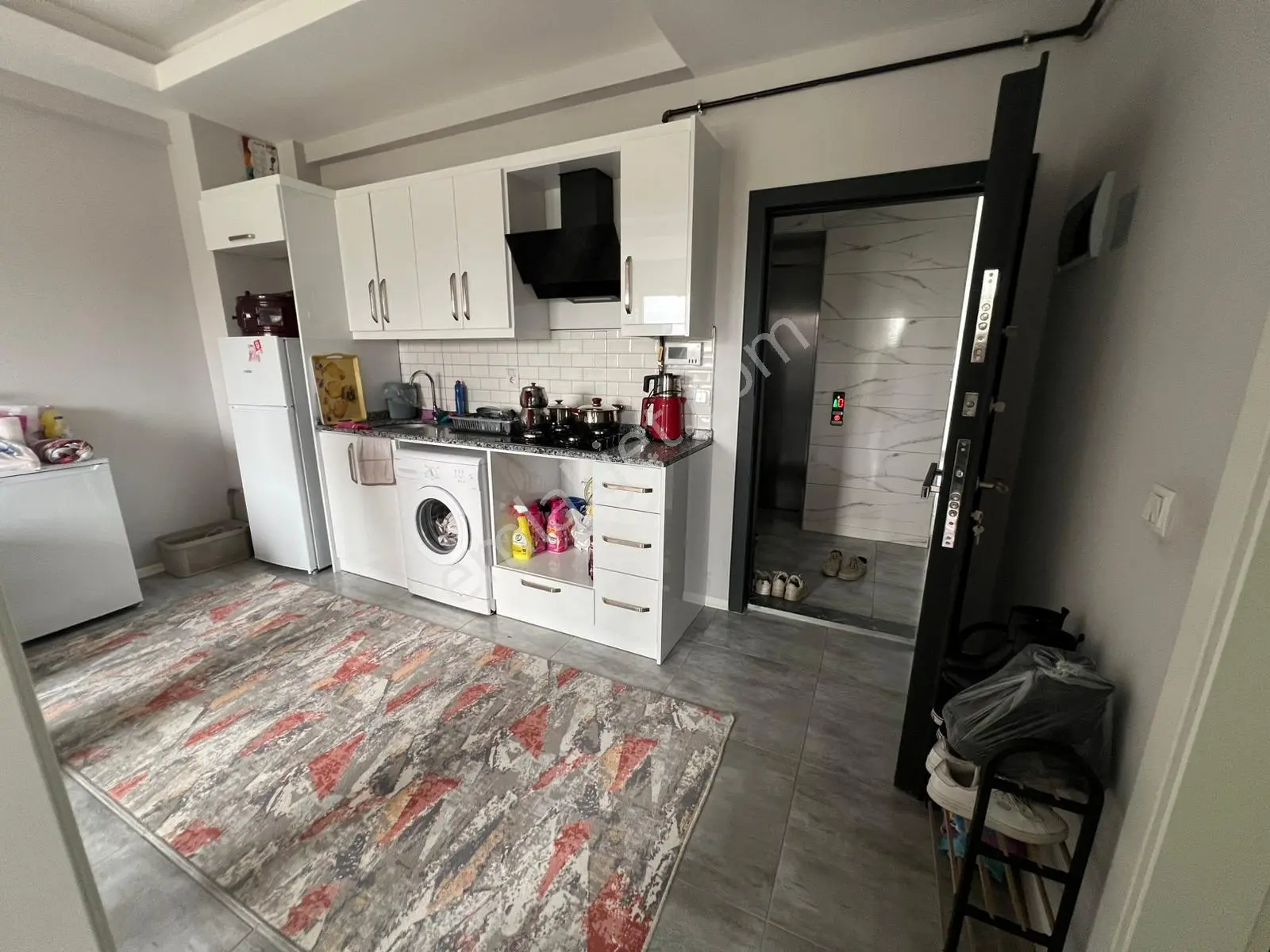 Loft Yanında Ara Kat Hazır Kiracılı - Görsel 4