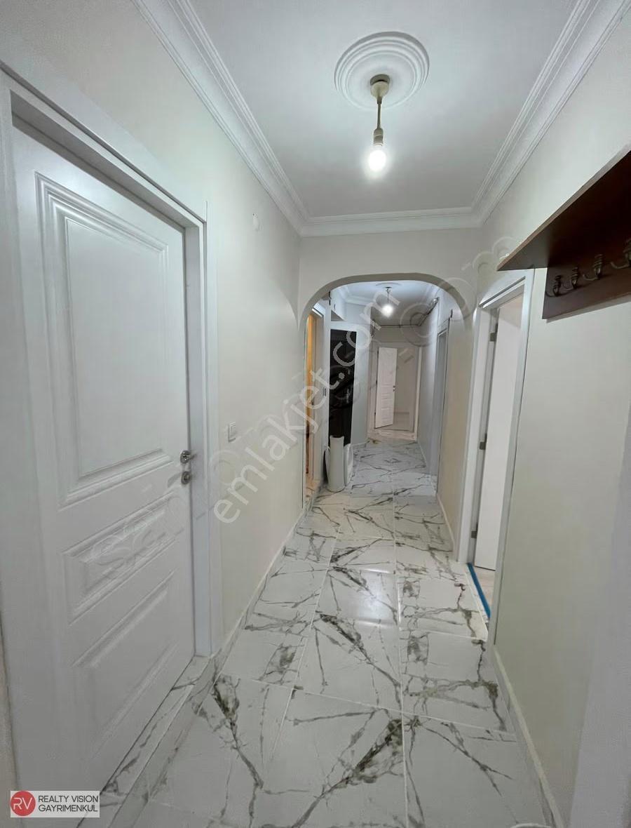 Ünalan Mahallesinde Tamamen Yenilenmiş Satılık Ferah 3+1 Daire - Görsel 21