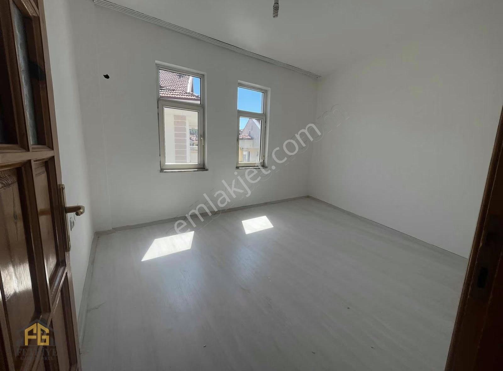 Taşyaka Mah. Cadde Üzeri Kiralık 3+1 Geniş Ofis - Görsel 2