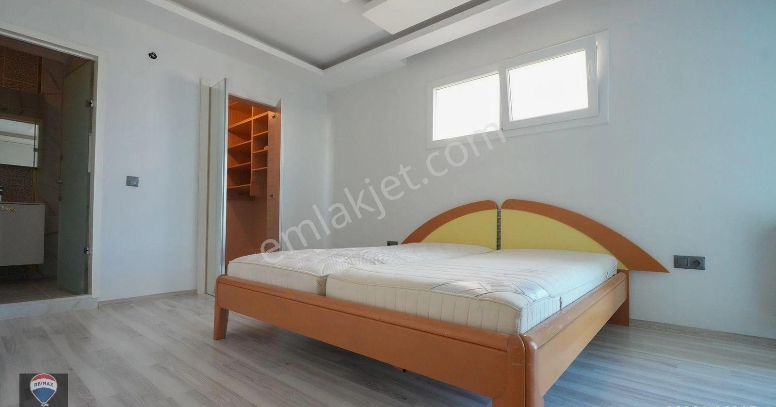 Ege Mahallesi Kırmızı Evler Sitesi Deniz Manzaralı 4+1 Daire - Görsel 21