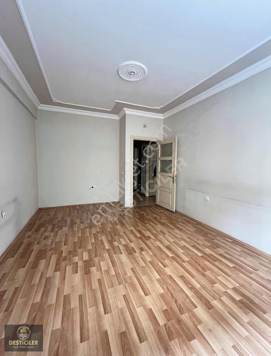 Yk-huzur Ali Rıza Efendi Blv. Arka Sokağı Asansörlü 2+1 Daire - Görsel 7