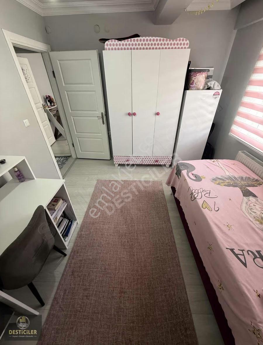 Ad-desticiler Emek Mahallesi Geniş 3+1 Bakımlı Daire - Görsel 11