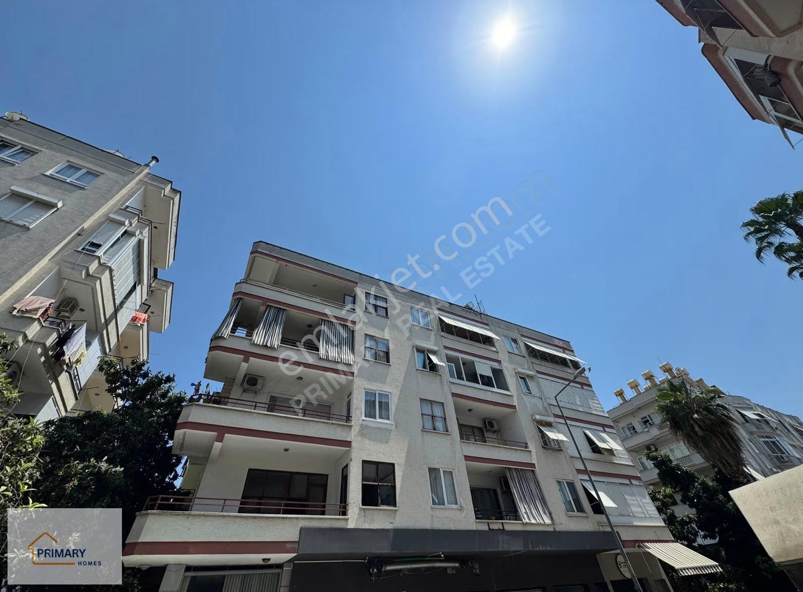 Alanya Merkez Güllerpınarı Mahallesi 2+1 Ayrı Mutfak Daire