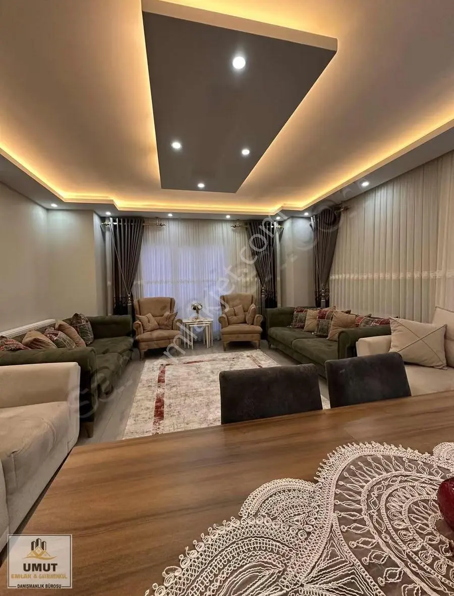 Şerefiye'de Coğaz Petrol Yanı Site İçinde Satılık 3+1 Lux Daire - Görsel 4