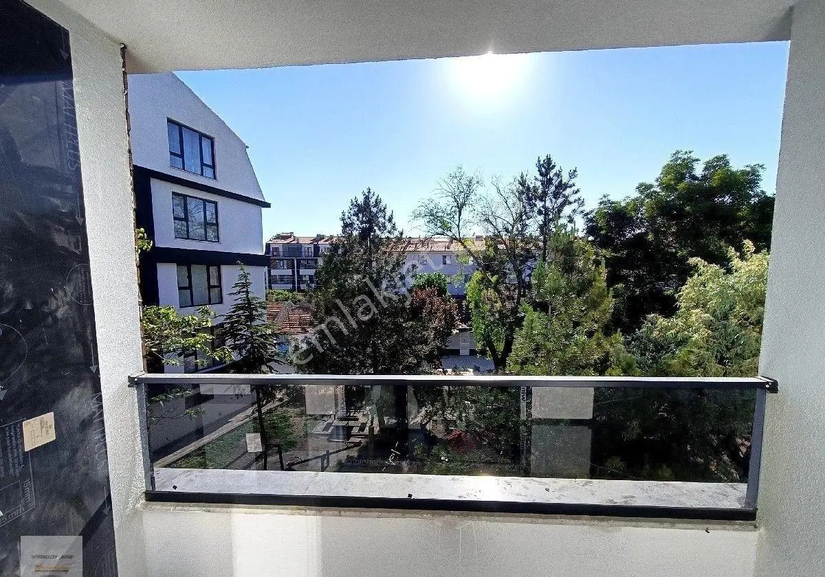 🌿 Esentepe Sarıgül Sokak'ta Park Manzaralı Fırsat Daire 🌿 - Görsel 8