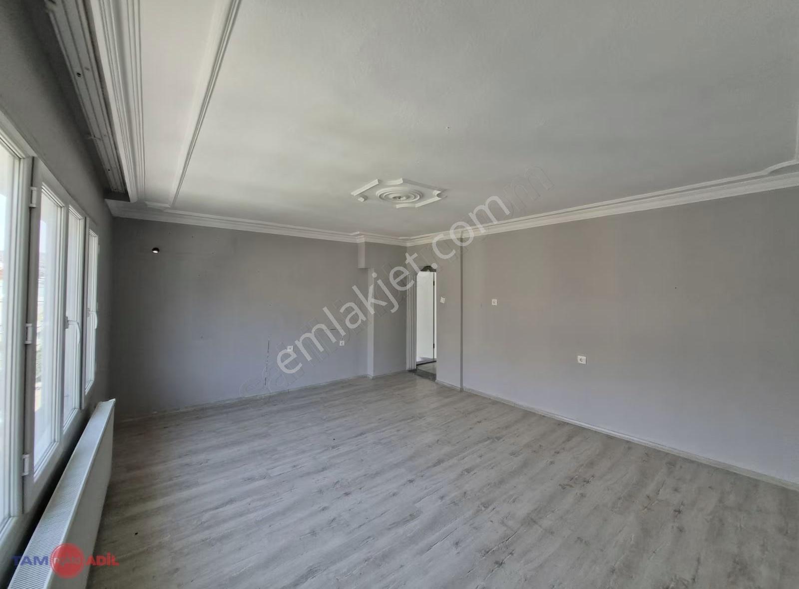Bergama Bahçelievlerde Geniş Satılık Daire - Görsel 18