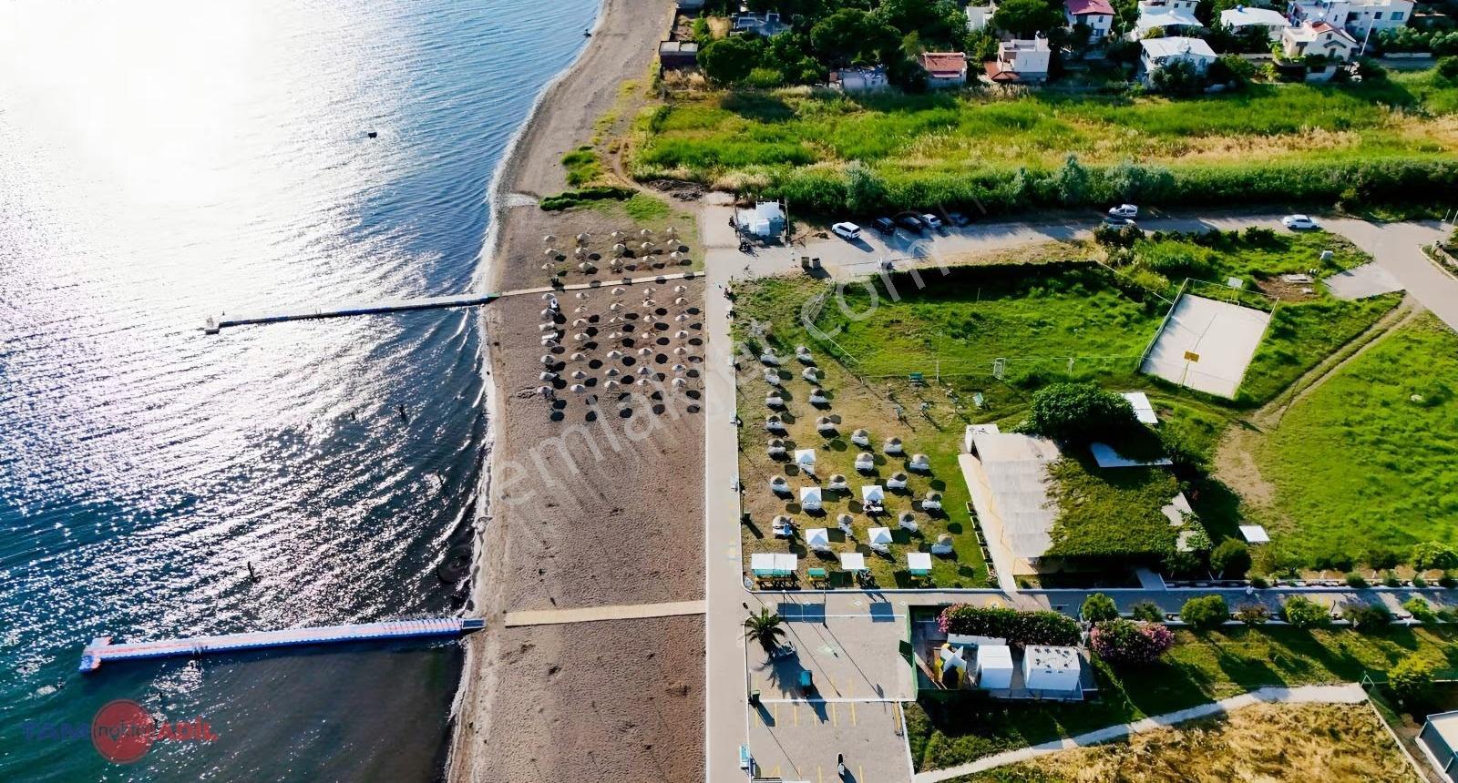 Denize Sıfır Site İçinde Özel Plajlı 4+1 Full Tadilatlı Villa - Görsel 13