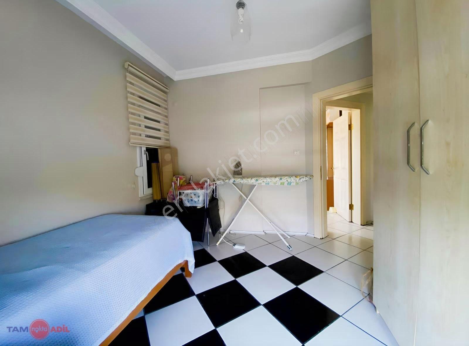 Denize Sıfır Site İçinde Özel Plajlı 4+1 Full Tadilatlı Villa - Görsel 27