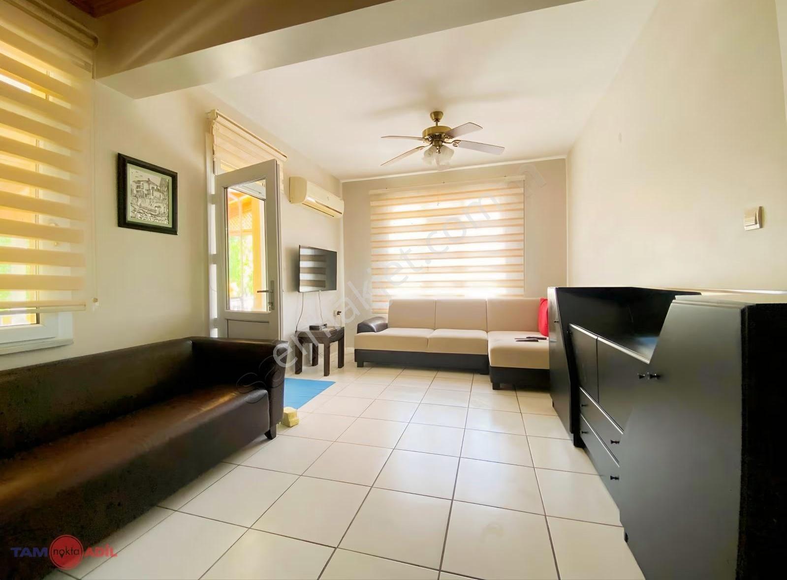 Denize Sıfır Site İçinde Özel Plajlı 4+1 Full Tadilatlı Villa - Görsel 14
