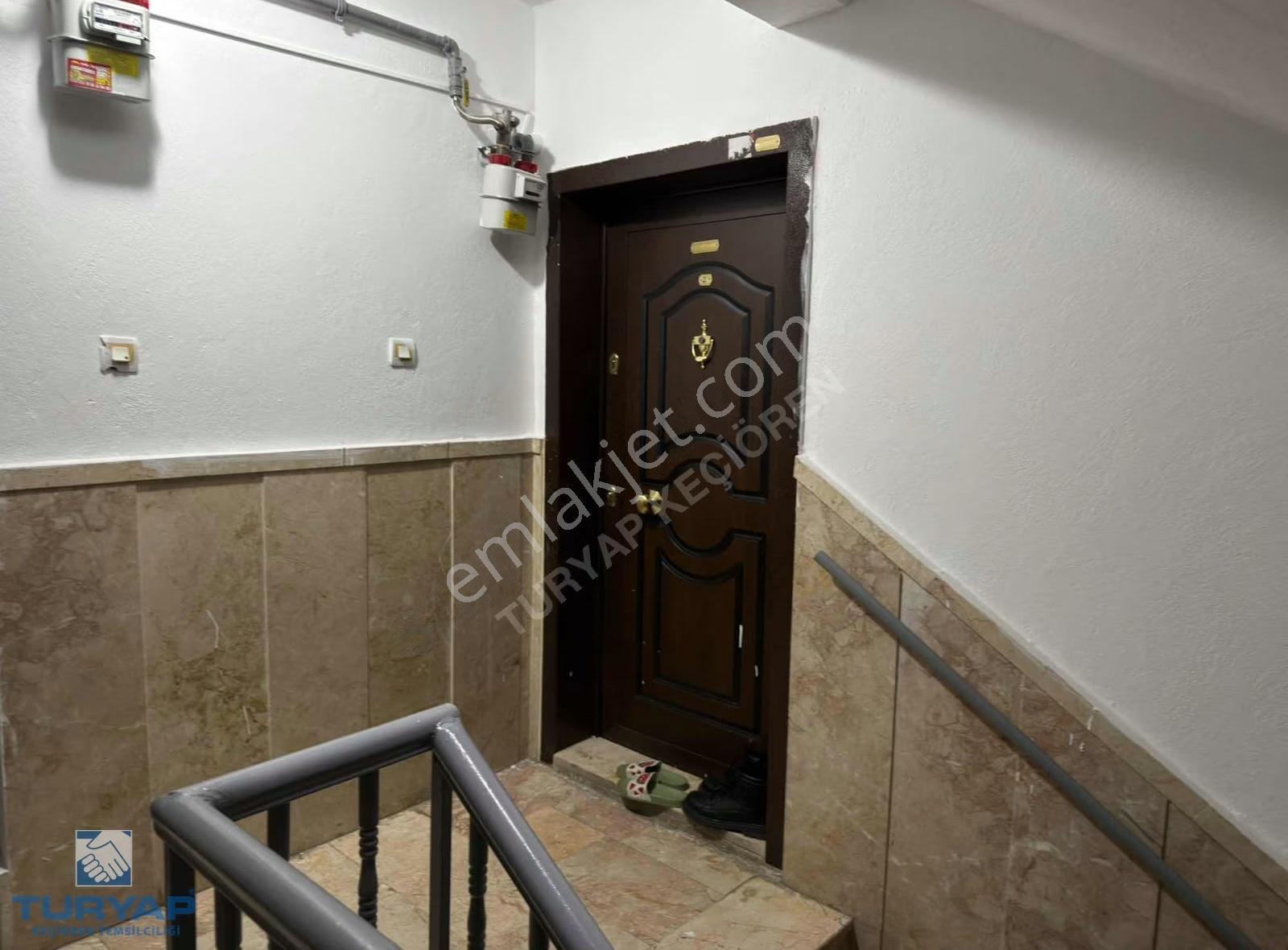Fırsat Bağlarbaşı Bursa Caddesi Yakını 2+1 Balkon 70m² Satılık - Görsel 21