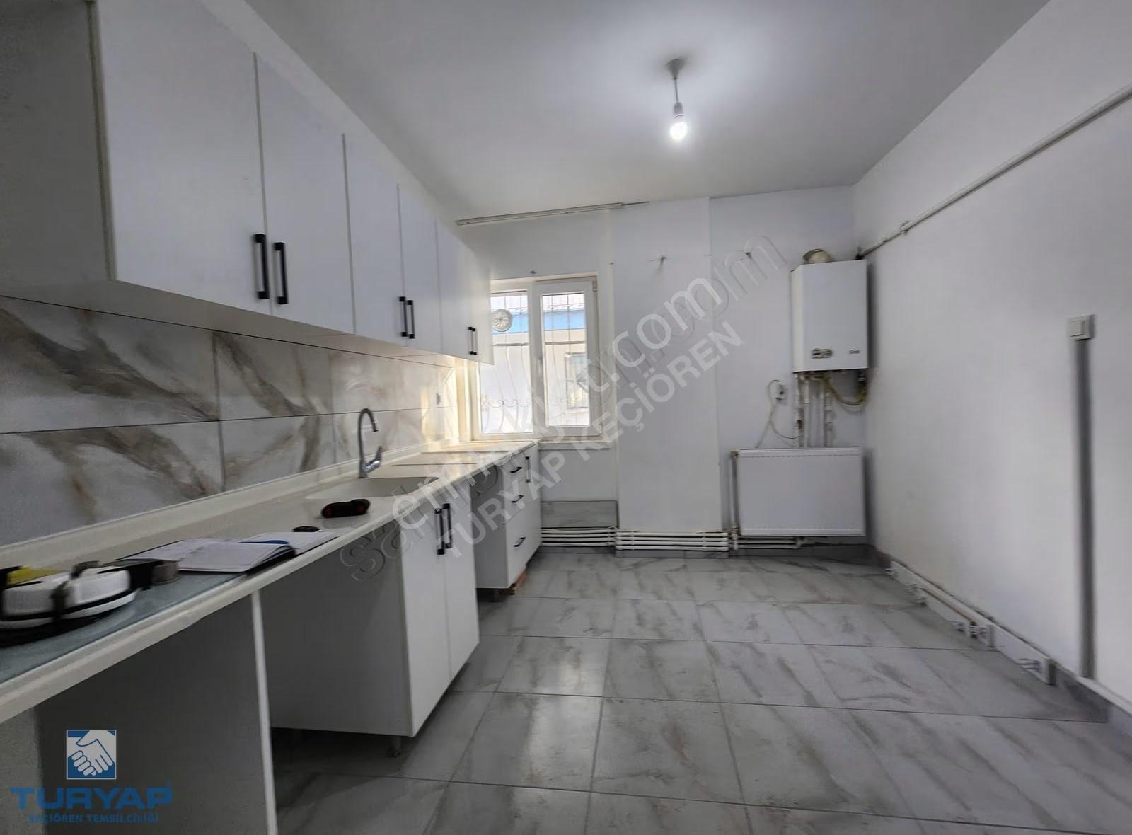 Aydınlıkevler Karşısında Merkezi Konum 1+1 Yapılı Satılık Daire - Görsel 11