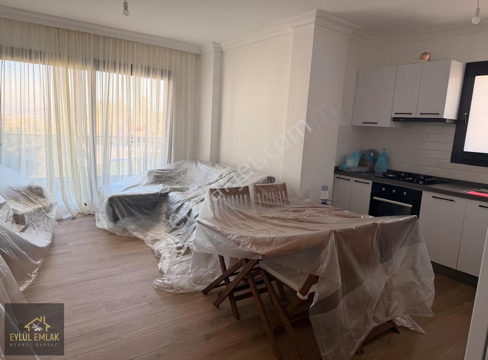 Mumcularda Eşyalı 100 M2 Ebeveyn Banyolu Satılık Daire - Görsel 9