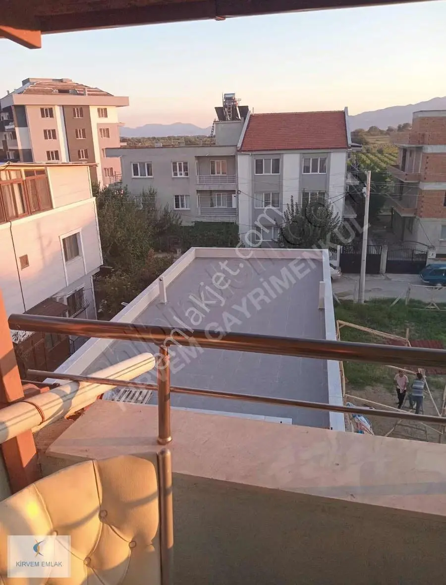 Kirvem Emlak'tan Tesisler Bölgesinde Dubleks Daire